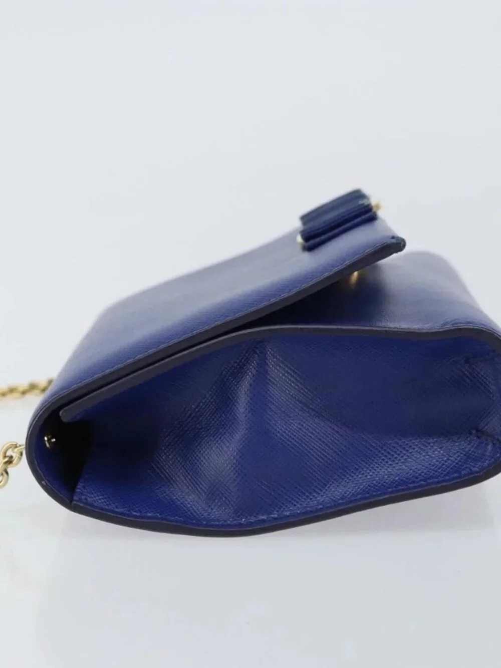 Salvatore Ferragamo Vala Chain Shoulder Bag Leather Blue Gold Auth 161081